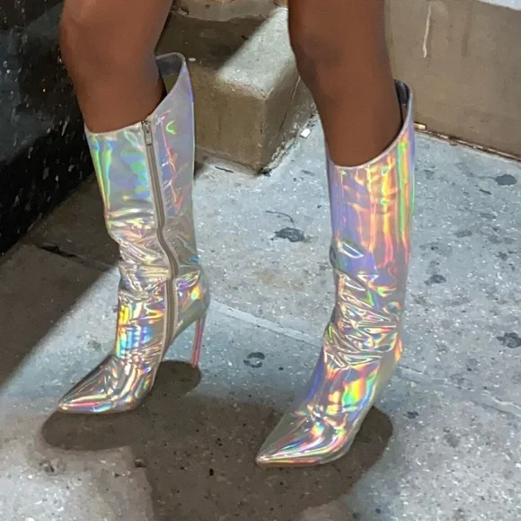 Azalea Wang Holographic Stiletto Boot (Silver) - Picture 3 of 3